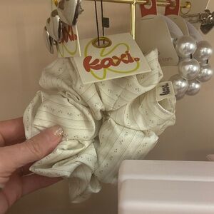 Kaxi Cream Scrunchie
